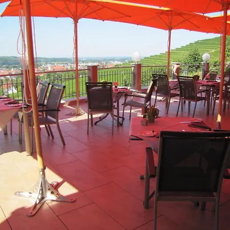 Haus Am Berg 3*