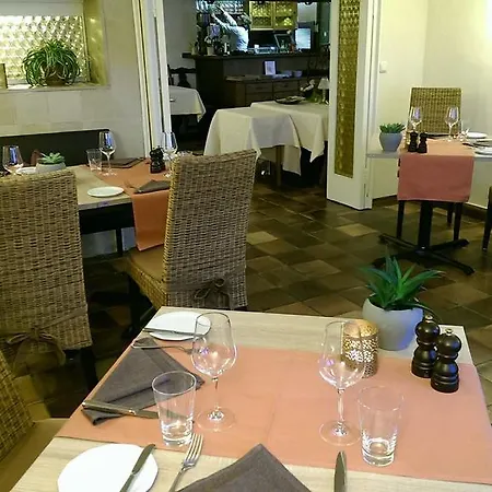 Haus Am Berg 3*
