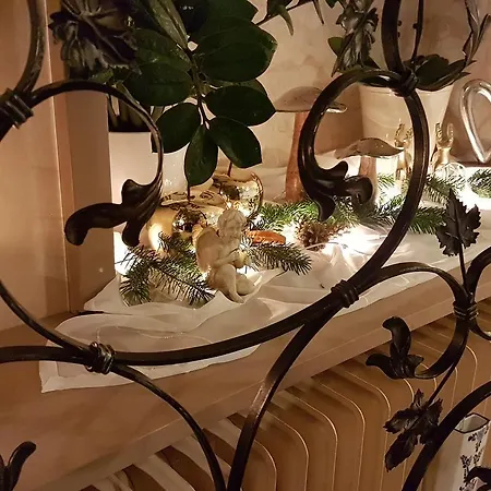 Haus Am Berg فندق أوبركيرش