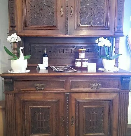 Haus Am Berg فندق أوبركيرش