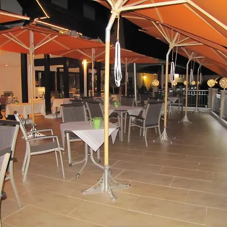 Haus Am Berg فندق