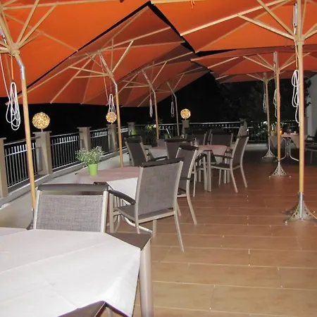 Haus Am Berg Hotel